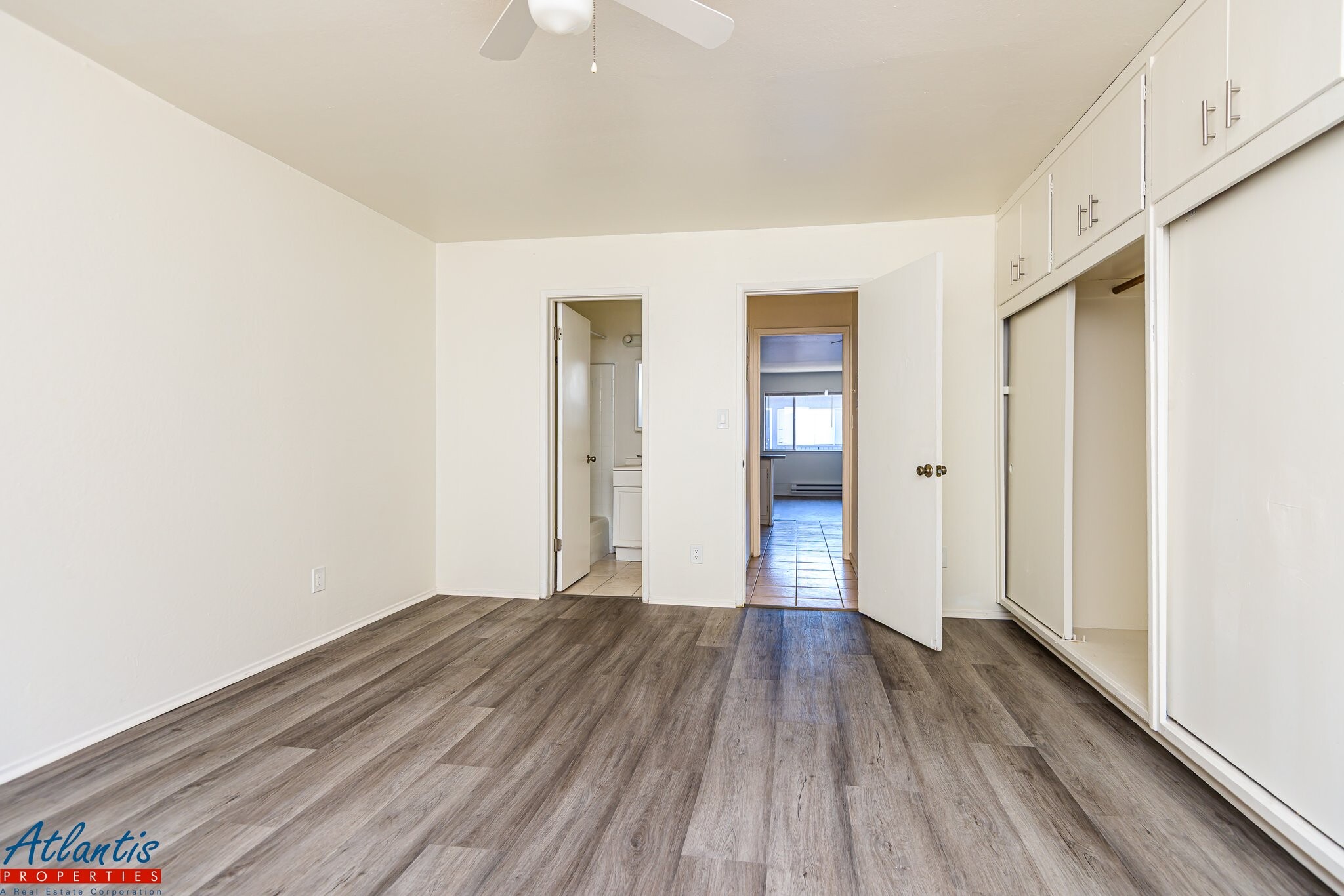 Building Photo - 439 S 4th St