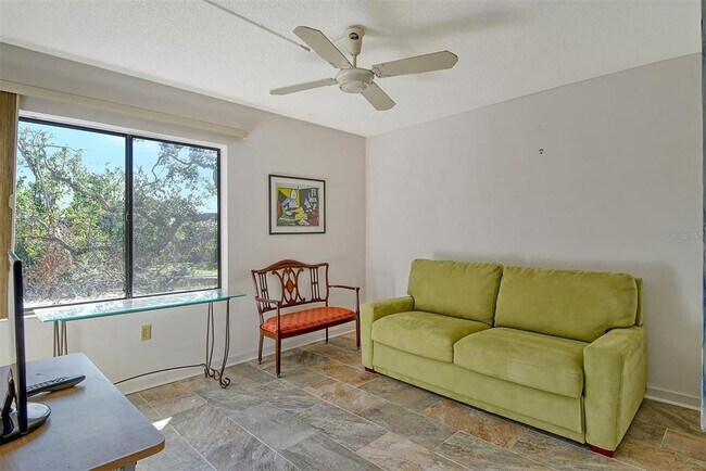 Building Photo - 1601 Bayhouse Point Dr