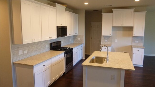 Building Photo - 1332 Eagle Ray St