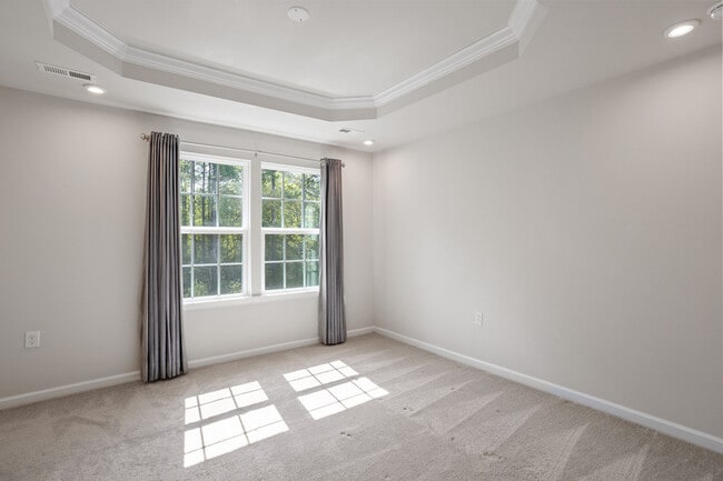 Building Photo - 915 Romeria Dr