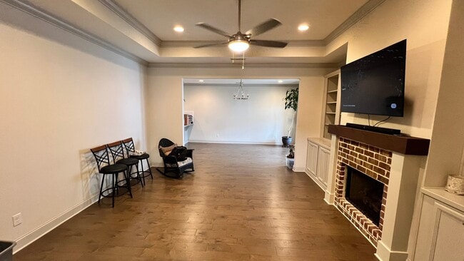 Building Photo - 847 Wellstone Dr