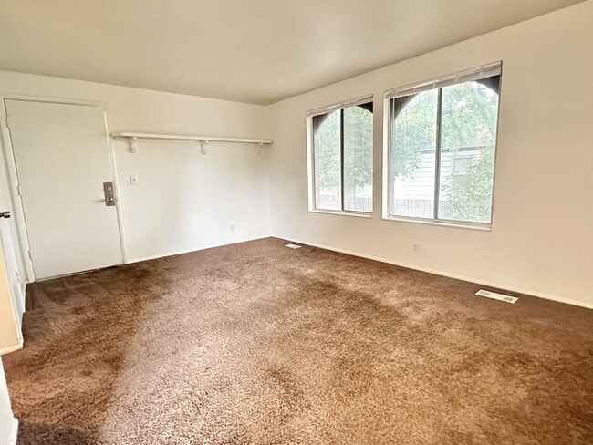 Building Photo - 2175 S 300 E