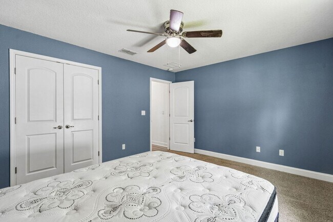 Building Photo - 87096 Farnsworth Ln