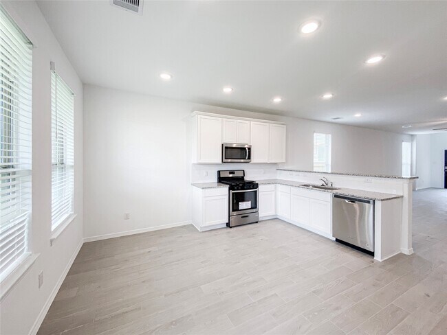 Building Photo - 5622 Tabula Rasa Dr