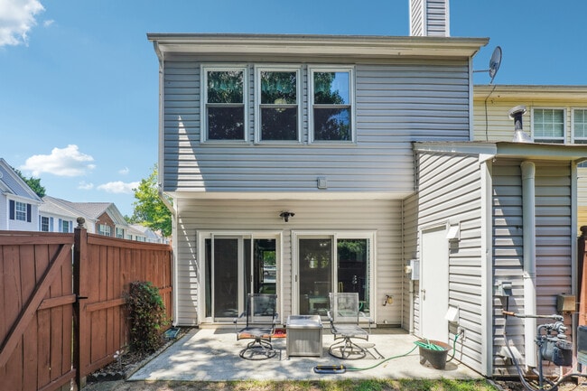 Building Photo - 10900 Wittenridge Dr