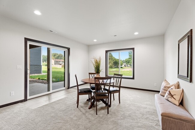 Building Photo - 1107 S Foss Ave