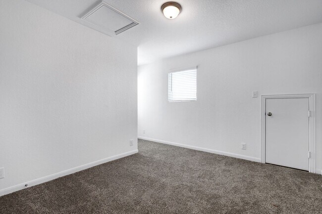Building Photo - ***APPLICATION CURRENTLY UNDER REVIEW***Tw...