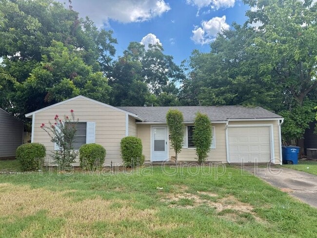 Building Photo - 2628 Healey Dr