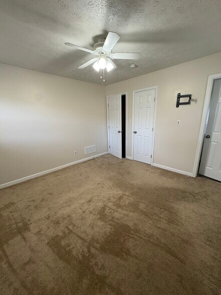 Building Photo - 169 Fleetwood Way