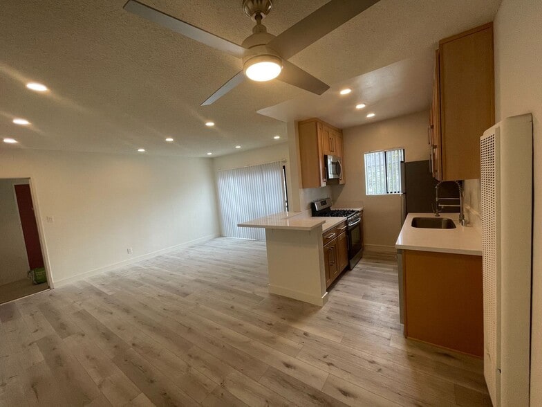 Building Photo - 3601 Keystone Av