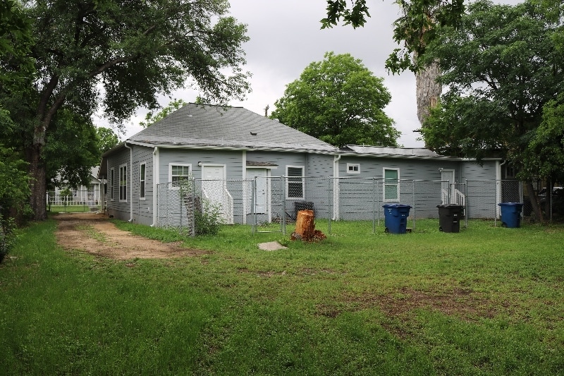 Building Photo - 2120 Monterey St