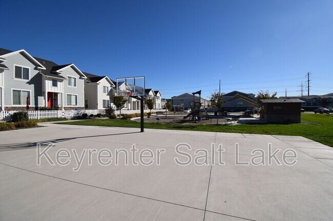 Building Photo - 14893 S Thunder Horse Ln