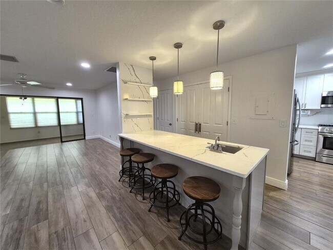 Building Photo - 160 Joanne Pl