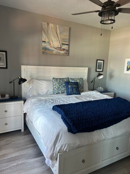 Master bed - 5000 Culbreath Key Way