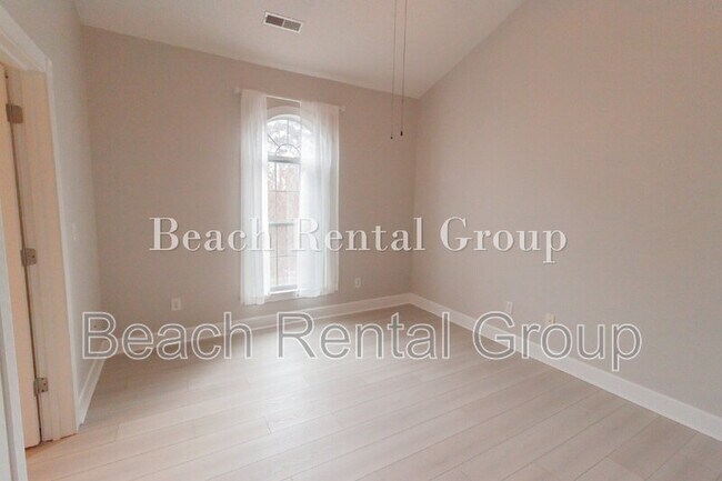 Building Photo - 4729 Wild Iris Dr