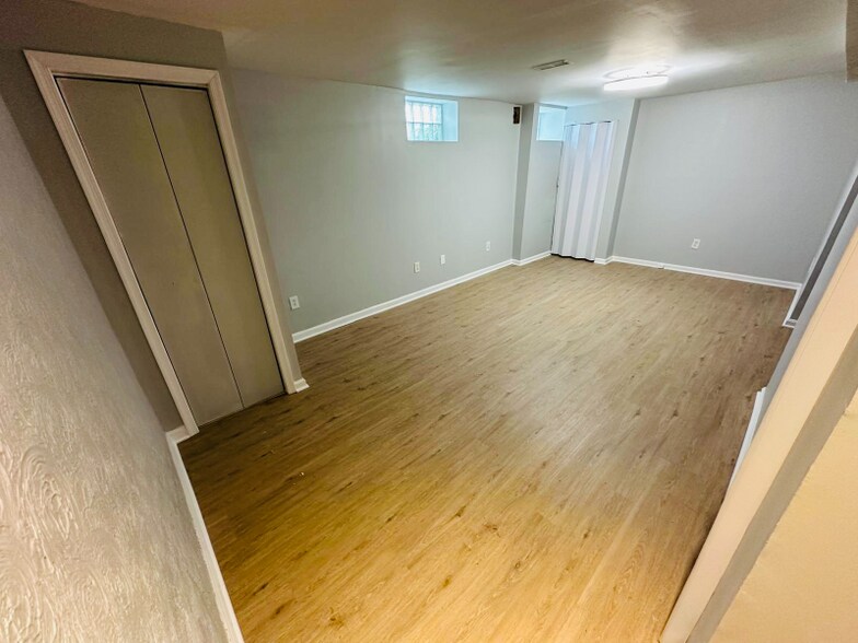 Building Photo - 1433 Harford Square Dr
