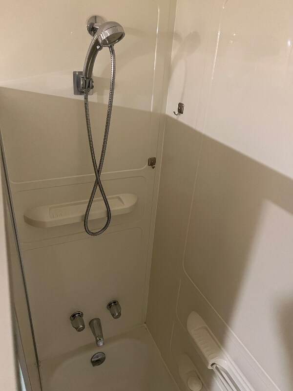 Building Photo - 1723 Parkway Dr