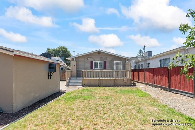 Building Photo - 780 Dowling Blvd