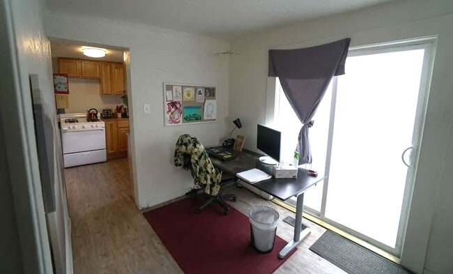 Building Photo - El Paso St (519 S)