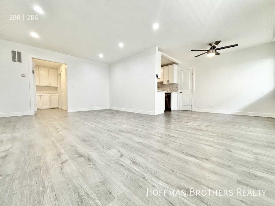 Building Photo - 5311 Hermitage Ave