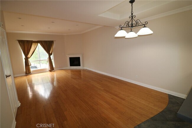 Building Photo - 14631 Dickens St