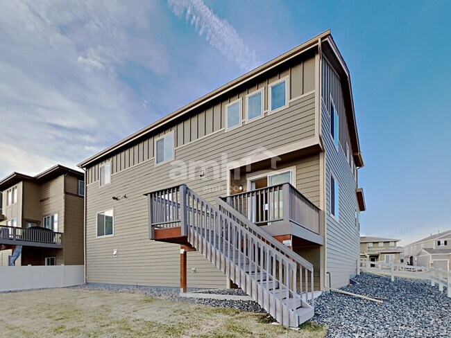 Building Photo - 12730 Ventana St