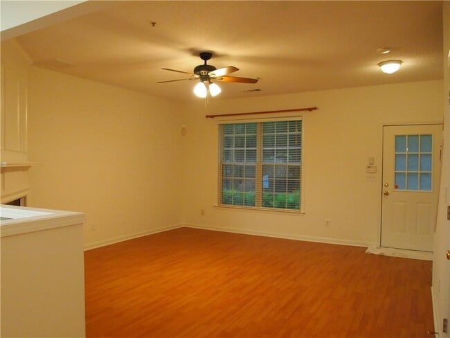 Building Photo - 2175 Whitestone Pl