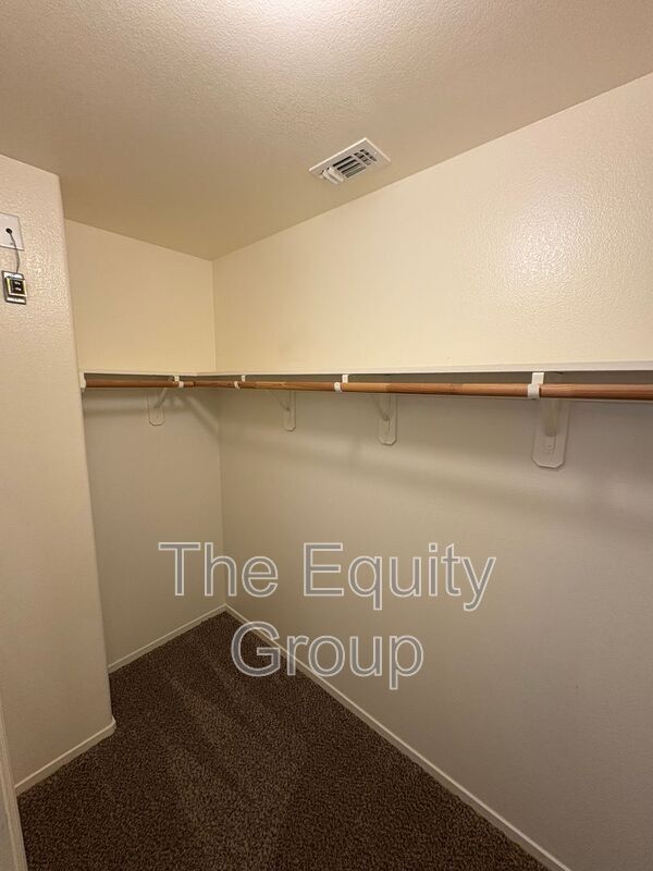 Building Photo - 4247 S Cindy Ct