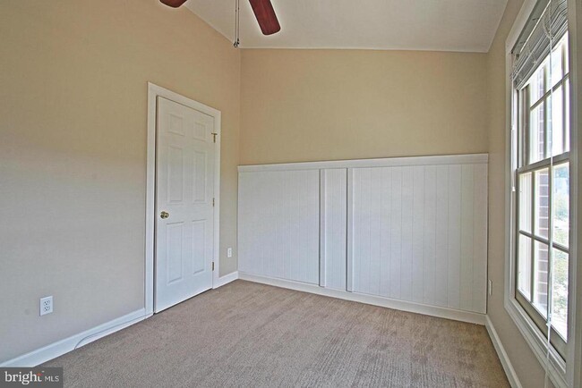 Building Photo - 20920 Stanmoor Terrace