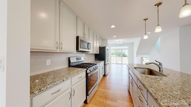Building Photo - 2741 Bristol Rdg Dr