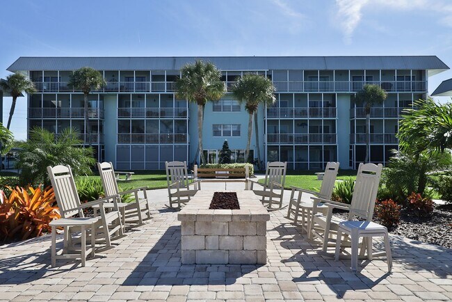 Building Photo - 325 N. Causeway-D 103