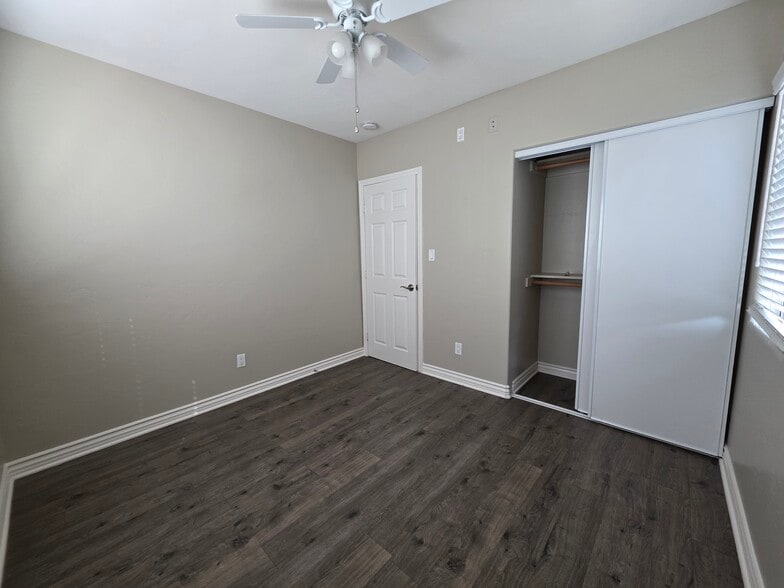 Building Photo - 2404 Morningside St