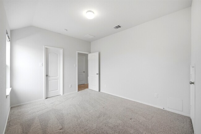 Building Photo - 5309 Camerford Ct
