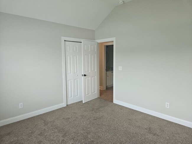 Building Photo - 502D Castle Bay Dr