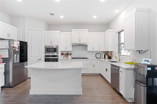 Building Photo - 3341 Catalina Cv