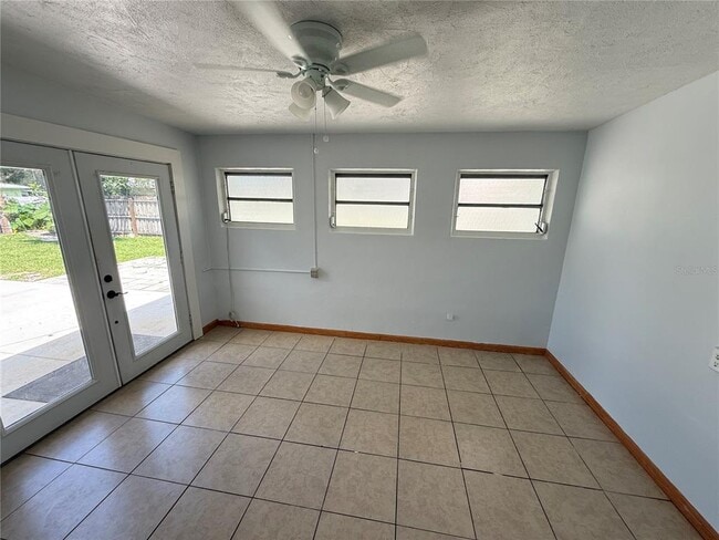 Building Photo - 4423 Crestwood Dr N