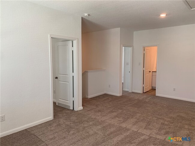 Building Photo - 415 Fig Tree St