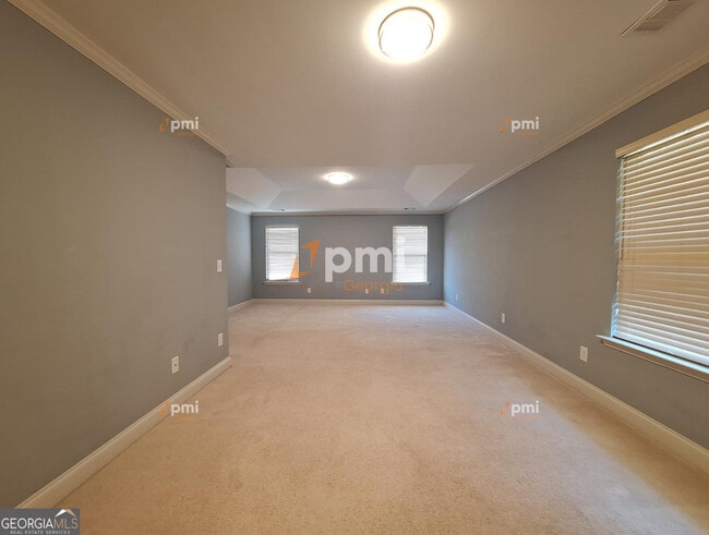 Building Photo - 2449 Boulder Rd SE