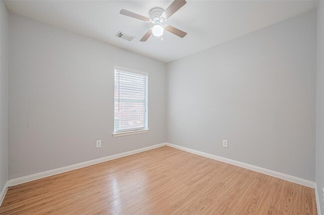 Building Photo - 18139 Flower Grove Ct