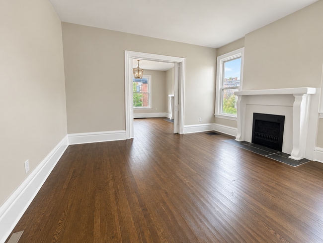 Building Photo - 1566 Clifton Ave