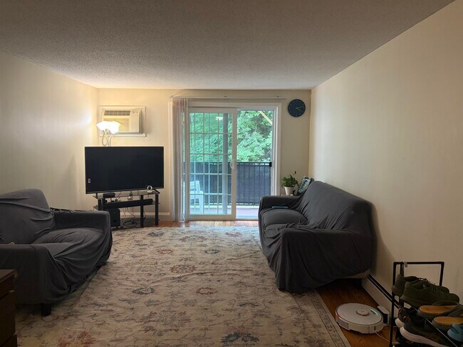Building Photo - 107 White Cedar Blvd