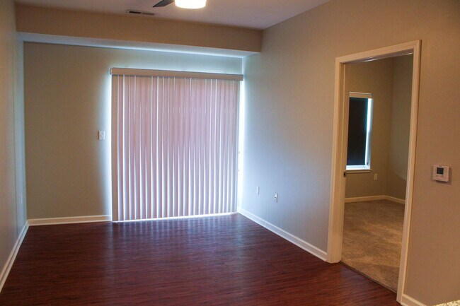 Building Photo - 3211 Redhawk St