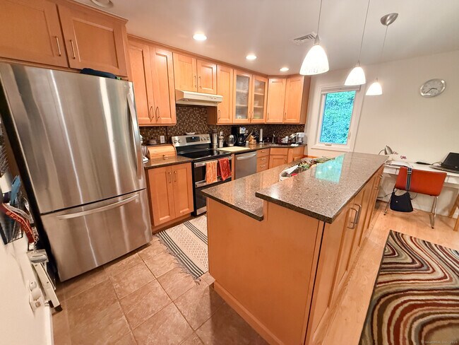 Building Photo - 57 Songbird Ln