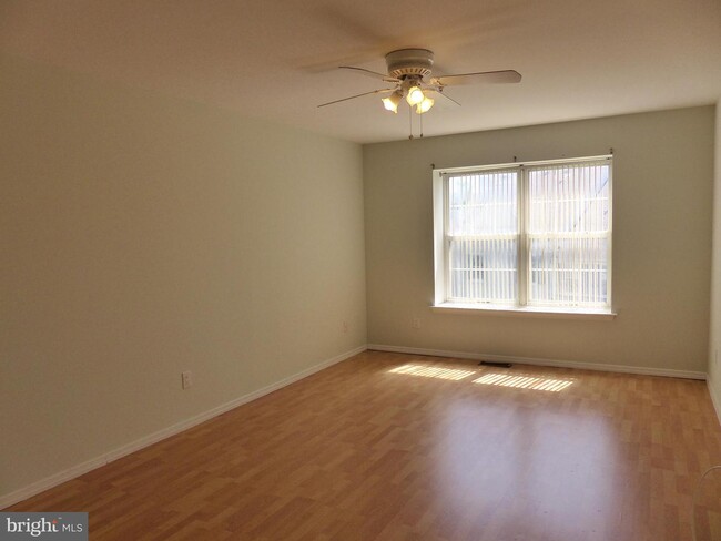 Building Photo - 1206 Wharton Rd