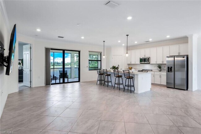 Building Photo - 2375 Montserrat Ln