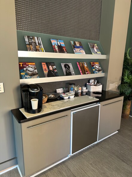 Building Photo - 2020 5th Ave S