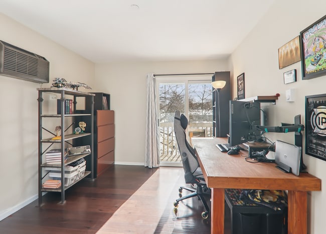 Building Photo - 1374 Cunat Ct