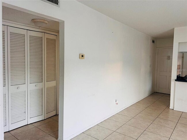 Building Photo - 1000 S Semoran Blvd