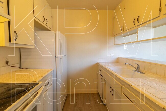 Building Photo - 1220 Occidental Ave