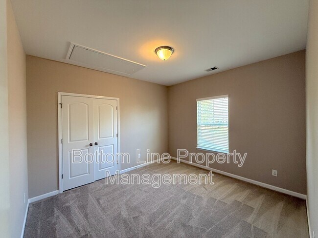 Building Photo - 178 Alexandria Dr